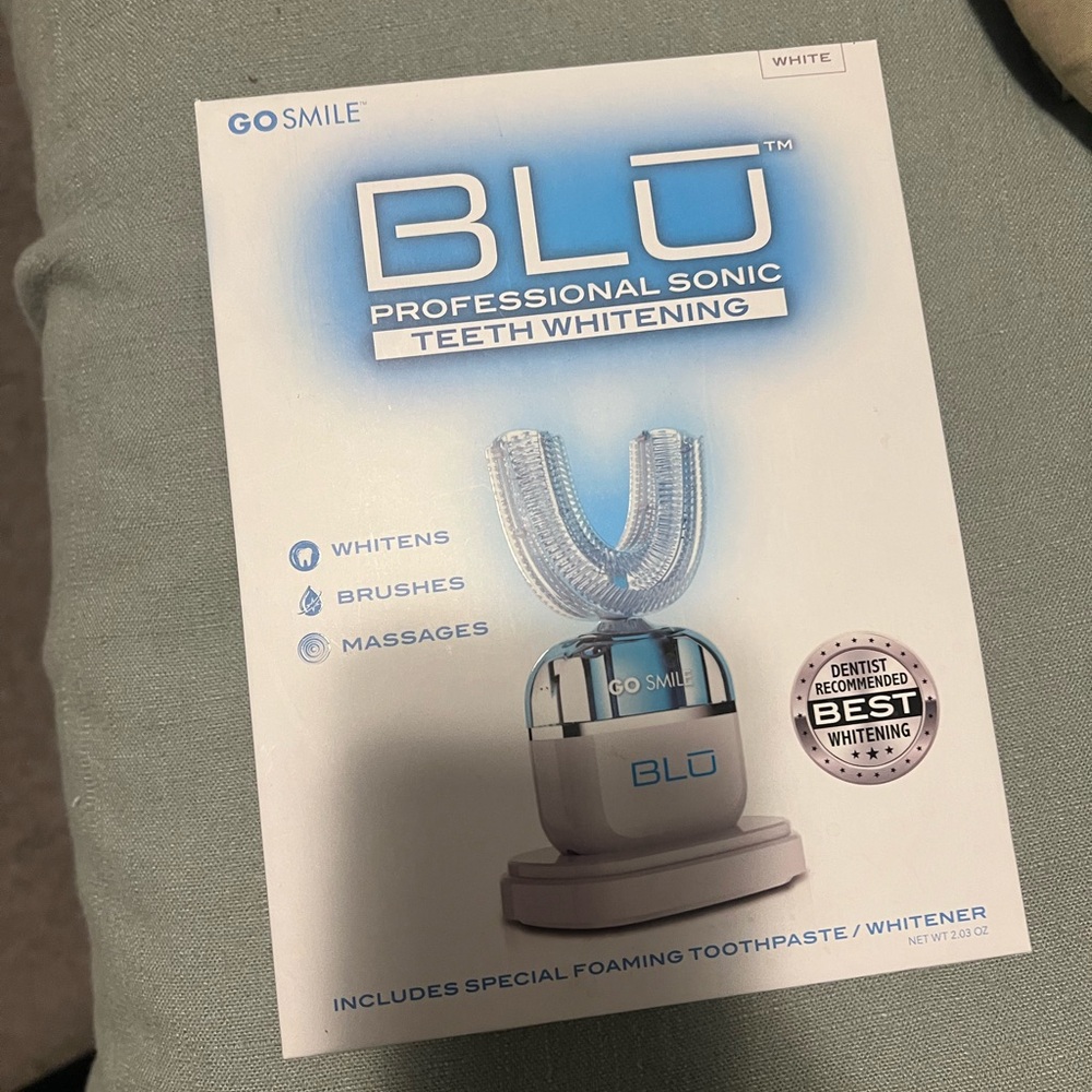 GO SMILE BLU Hands-Free Toothbrush and Whitening Device